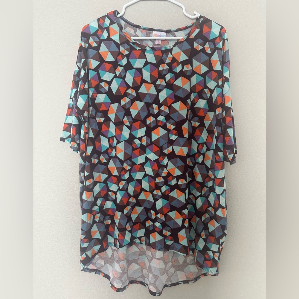 LULAROE SIZE S SMALL GEOMETRIC TUNIC BLOUSE
